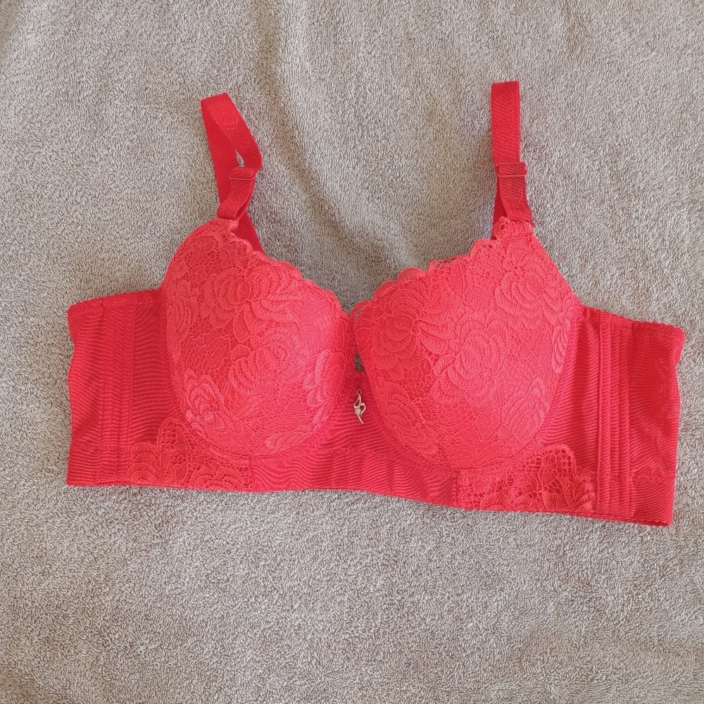 Doosinki push up underwire cup bra red Sz. 44/100
